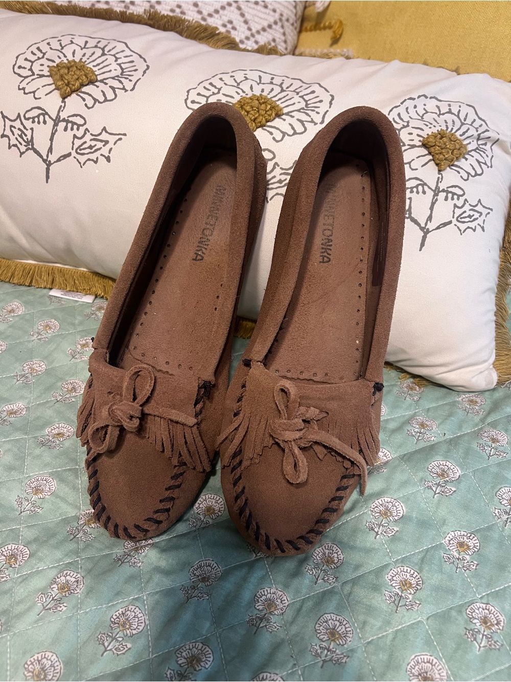Minnetonka Brown Suede Fringe Moccasins